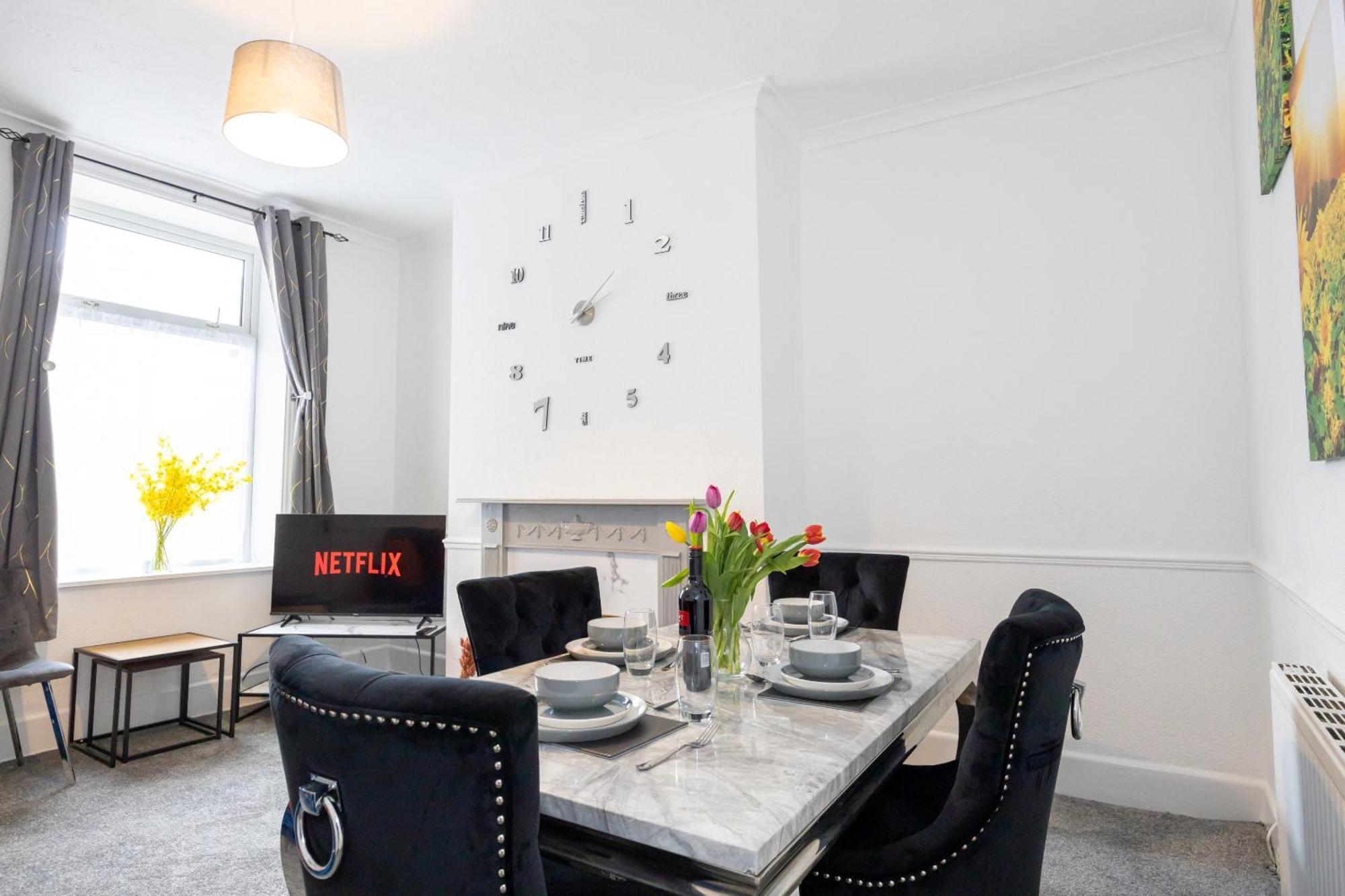 Holiday home Cosy Four Bedroom Terrace